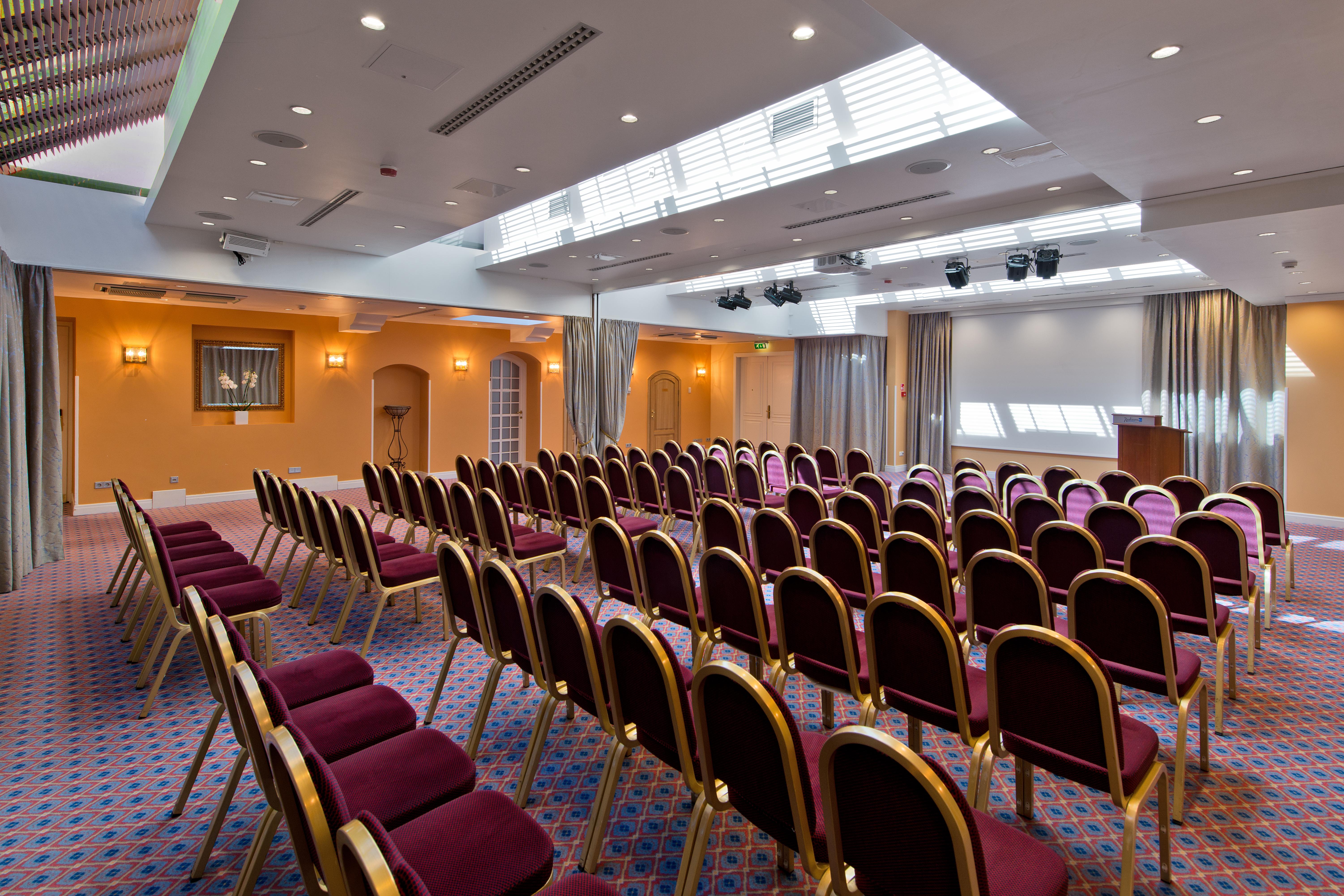 Radisson Collection Astorija Hotel, Vilnius Exterior photo The conference room