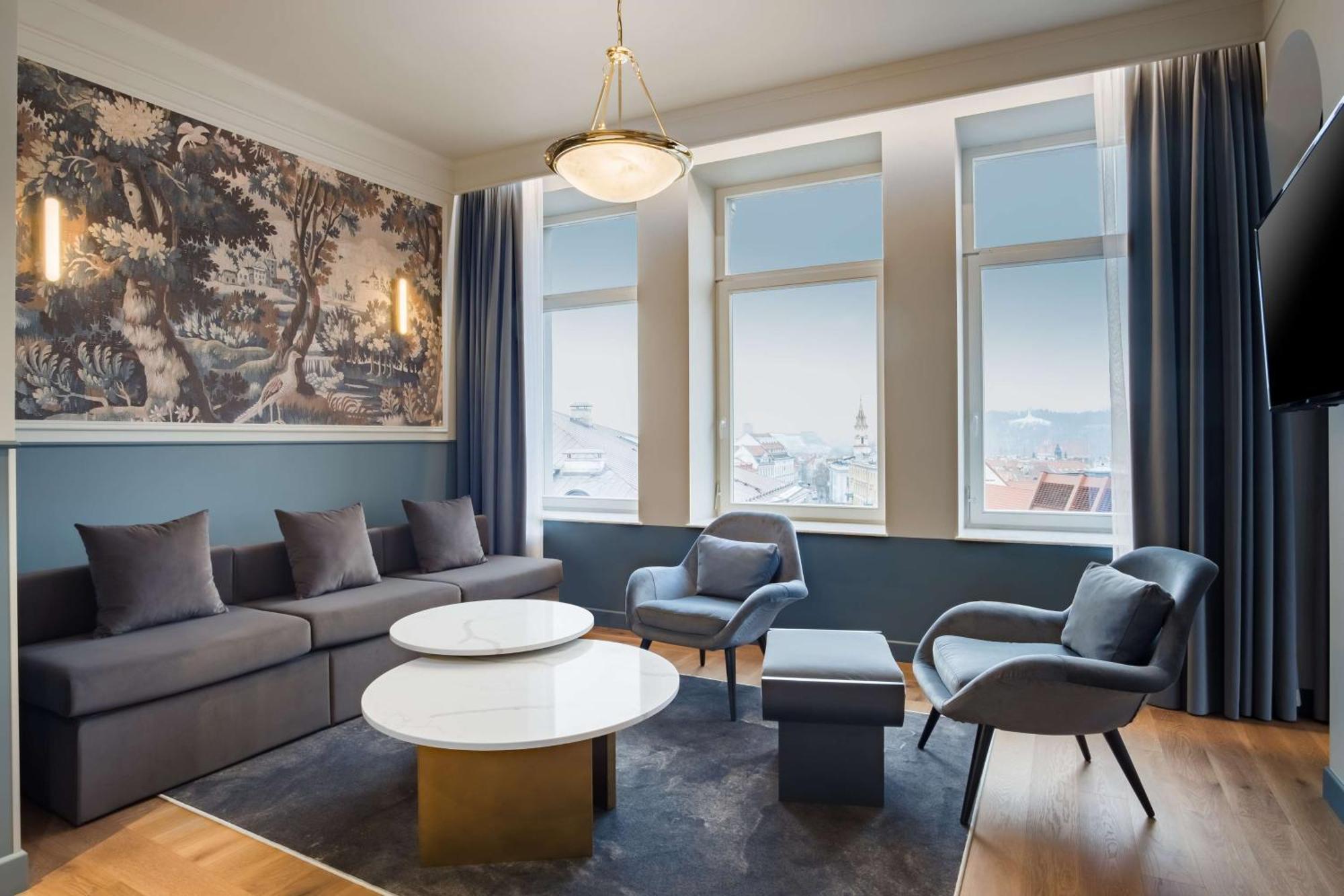 Radisson Collection Astorija Hotel, Vilnius Exterior photo The Living Room at the Hotel