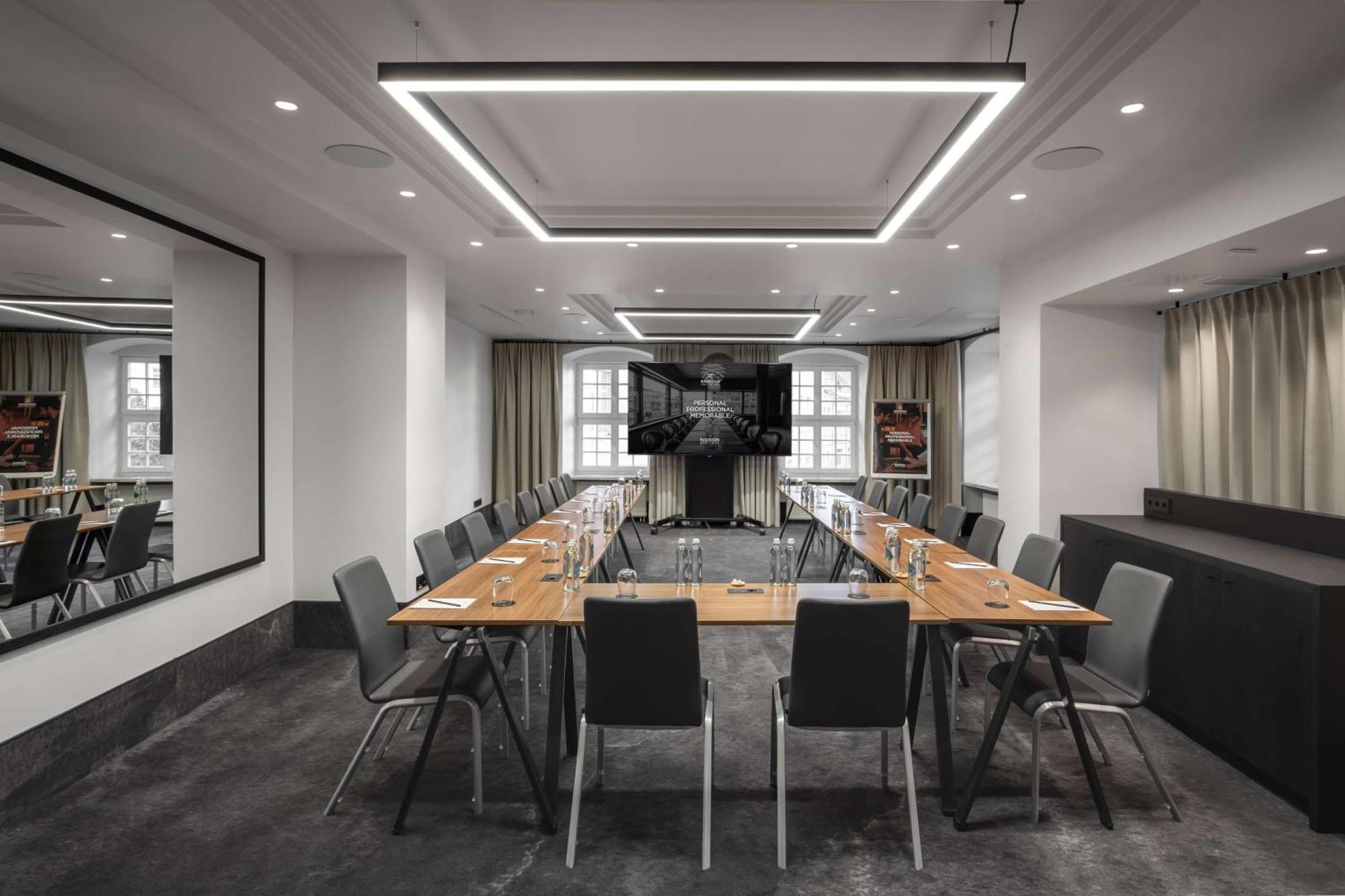 Radisson Collection Astorija Hotel, Vilnius Exterior photo Meeting room