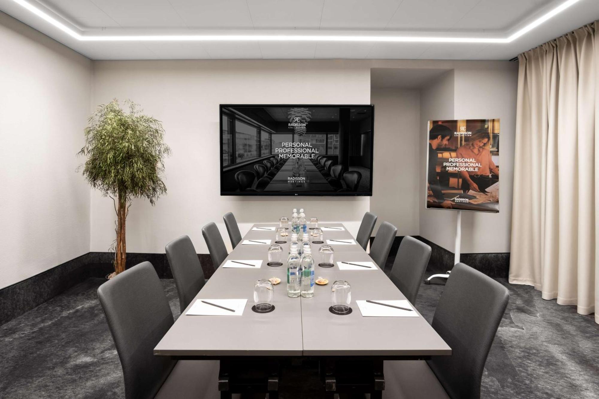 Radisson Collection Astorija Hotel, Vilnius Exterior photo Meeting room